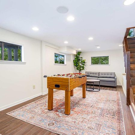 Amazing Views, Hot Tub, Fire Pit, Deck & Fireplace Inwood Exterior photo