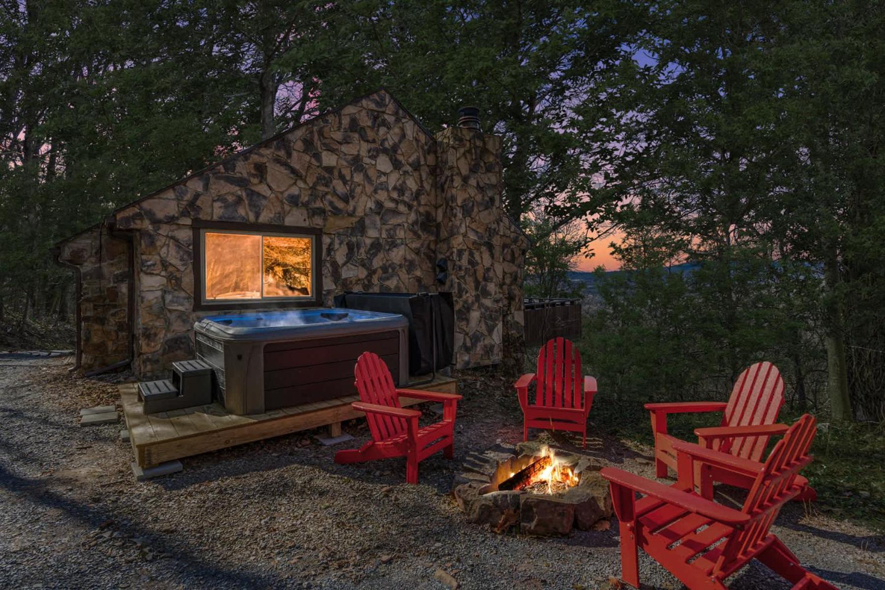 Amazing Views, Hot Tub, Fire Pit, Deck & Fireplace Inwood Exterior photo