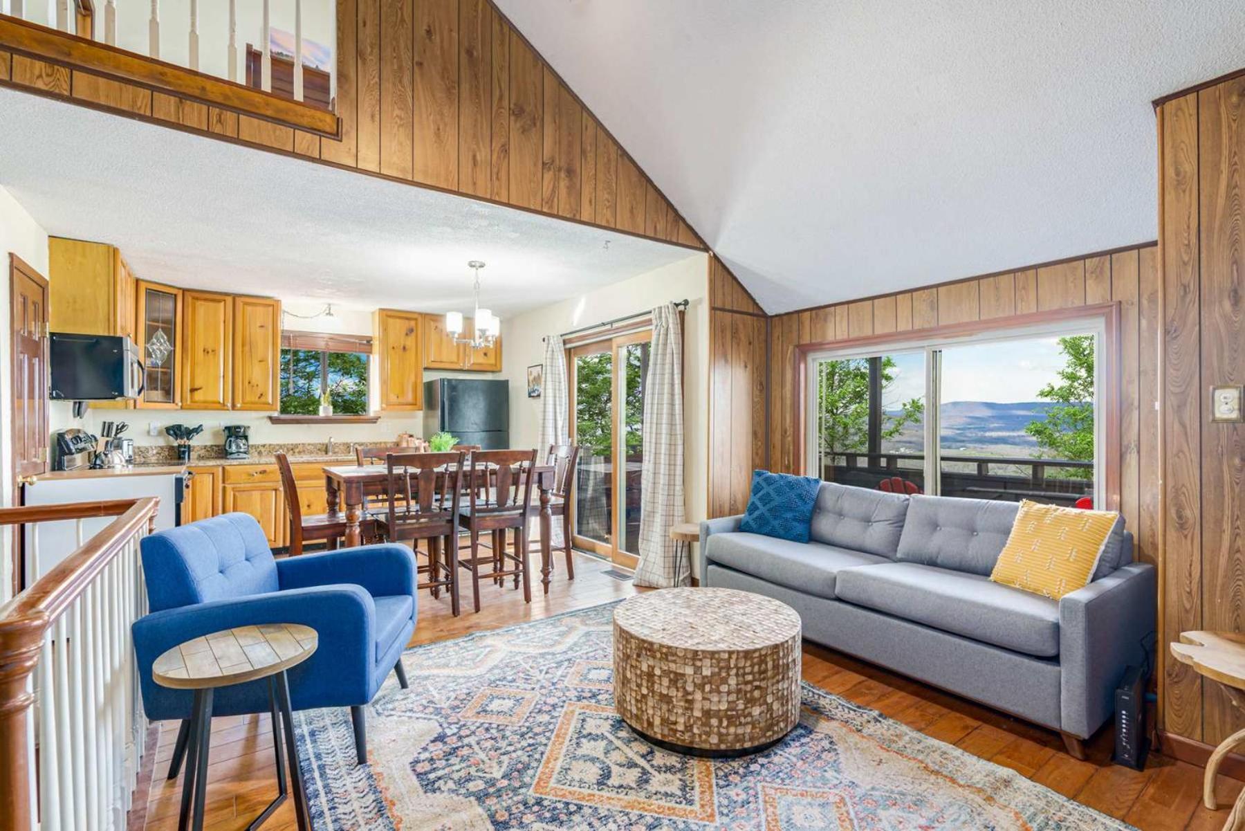 Amazing Views, Hot Tub, Fire Pit, Deck & Fireplace Inwood Exterior photo
